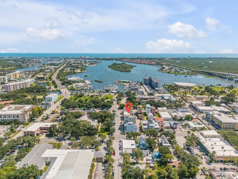136 Julia St, New Smyrna Beach, FL for sale - Building Photo - Image 2 of 94