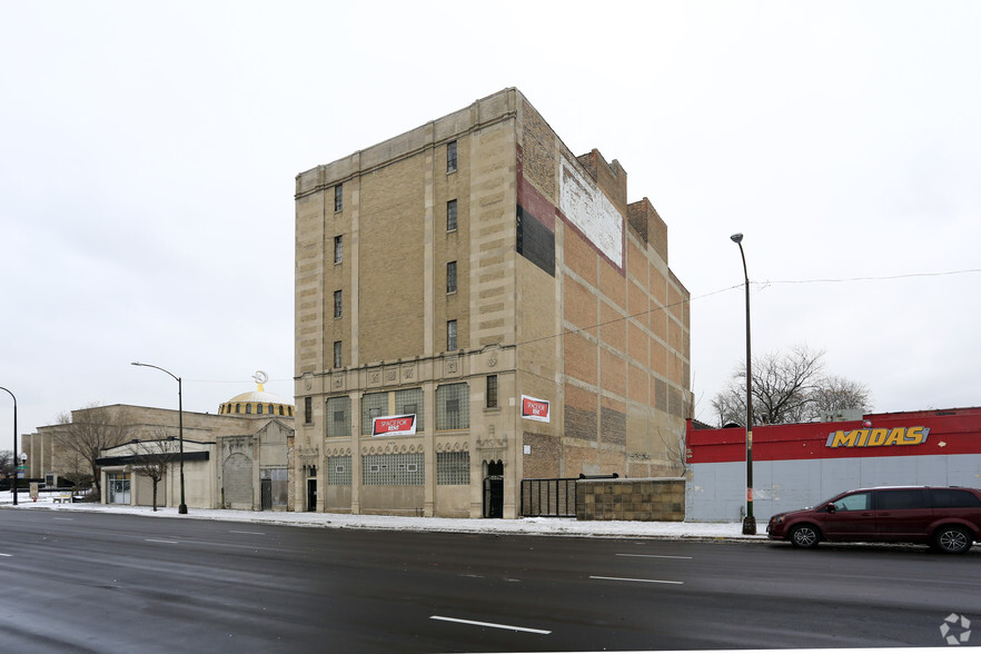 7411 S Stony Island Ave, Chicago, IL à vendre - Photo principale - Image 1 de 1