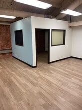 2705 E Burnside St, Portland, OR for lease Interior Photo- Image 1 of 5