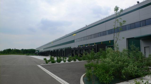 Avenue De Madrid, Longueil-Sainte-Marie for lease Building Photo- Image 1 of 27