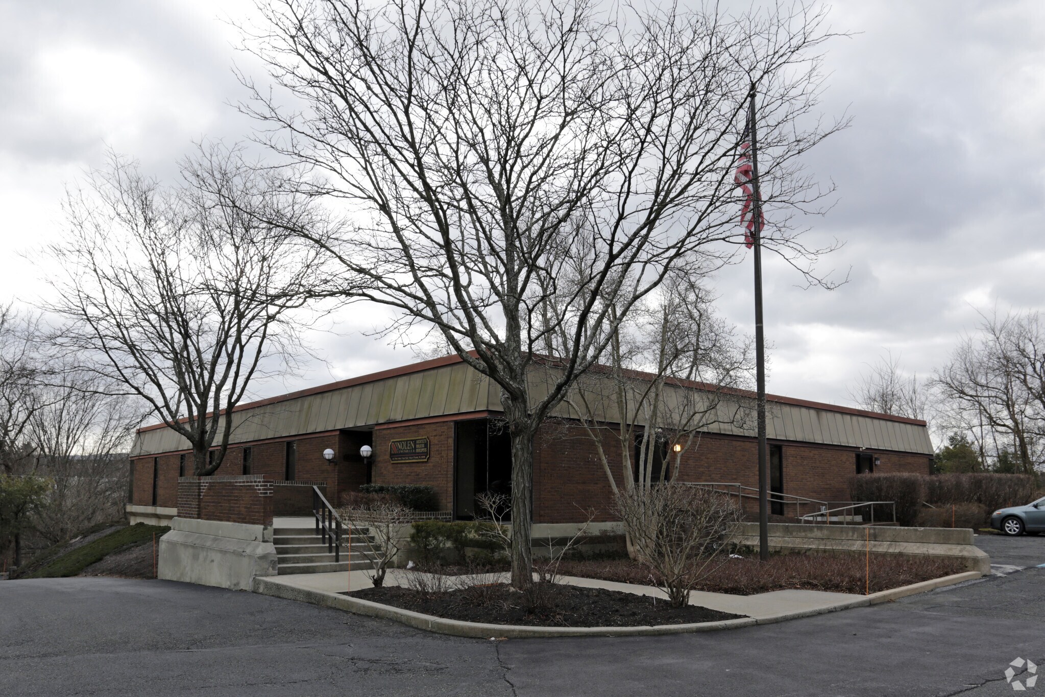 950 W Valley Forge Rd, King Of Prussia, PA à vendre Photo du bâtiment- Image 1 de 8