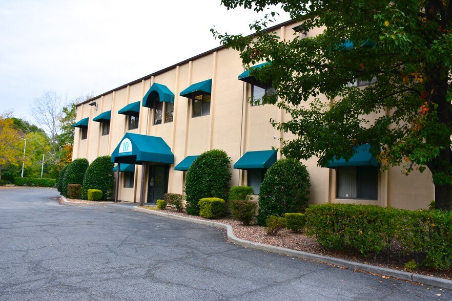 10 Little Britain Rd, Newburgh, NY à louer - Photo du bâtiment - Image 2 de 6