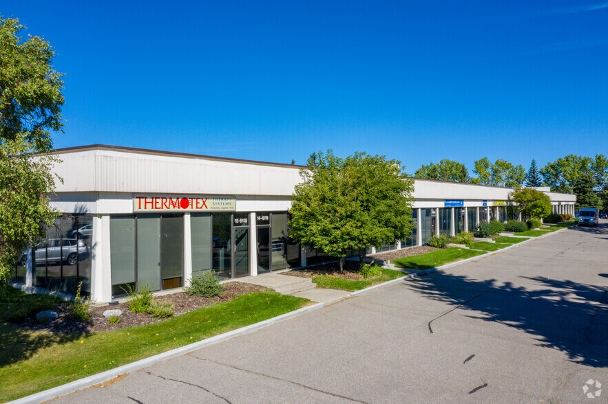 6115 4th St SE, Calgary, AB à vendre - Photo principale - Image 1 de 1