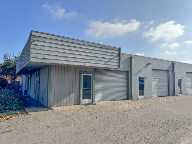 More details for 158 Hamilton Dr, Novato, CA - Industrial for Lease