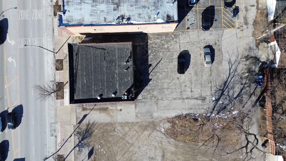 10237 S Western Ave, Chicago, IL for lease - Building Photo - Image 2 of 6