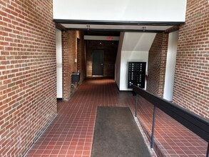 247-257 E Livingston Ave, Columbus, OH for lease Building Photo- Image 2 of 12