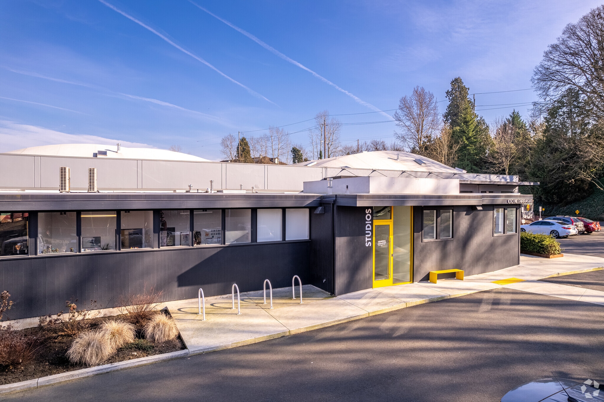 100 NE Farragut St, Portland, OR for lease Primary Photo- Image 1 of 16