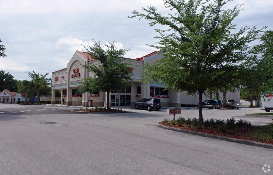 5632 Gunn Hwy, Tampa, FL à louer - Photo du bâtiment - Image 2 de 2