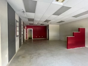 2517-2519 Strawberry Rd, Pasadena, TX for lease Interior Photo- Image 2 of 4