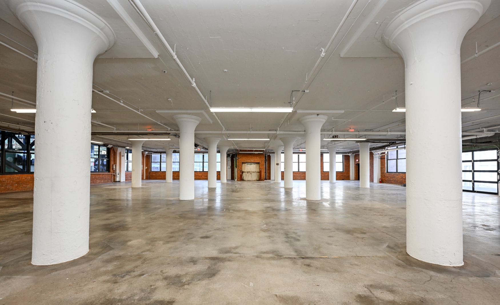 1138 W 9th St, Cleveland, OH for lease Interior Photo- Image 1 of 10