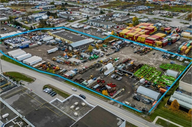 Plus de détails pour 4 Industrial Rd, Bolton, ON - Industriel à vendre