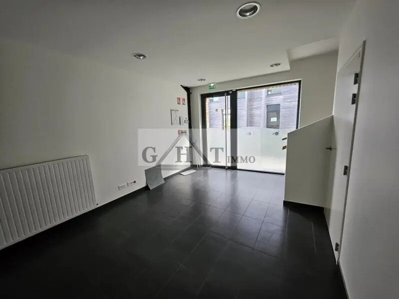 Office in Moissy-Cramayel for lease Lobby- Image 1 of 7