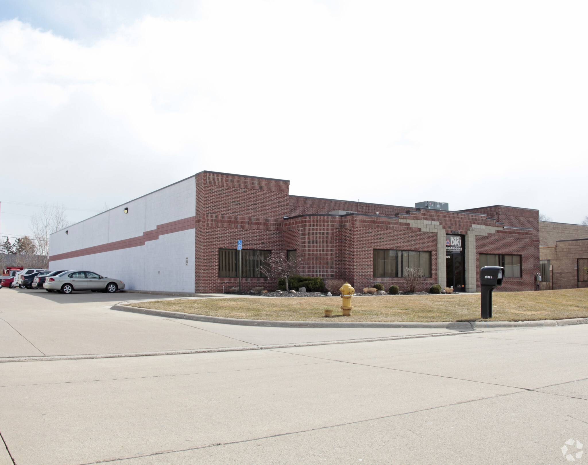 35240 Forton Ct, Clinton Township, MI for sale Building Photo- Image 1 of 4