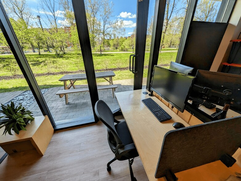2727 Rue Saint-Patrick, Montréal, QC à louer - Photo intérieure - Image 2 de 10