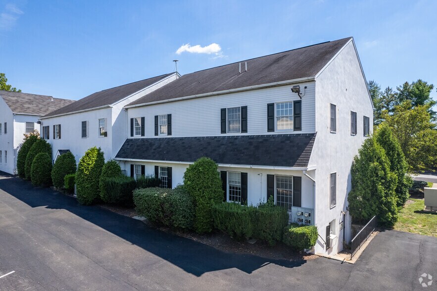 1364 Welsh Rd, North Wales, PA à louer - Photo du bâtiment - Image 3 de 11