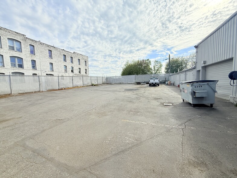 6259 Airport Way S, Seattle, WA for lease - Building Photo - Image 2 of 14