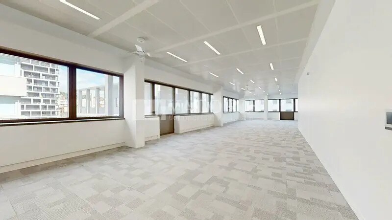 42 Quai Perrache, Lyon à vendre - Photo du bâtiment - Image 3 de 12