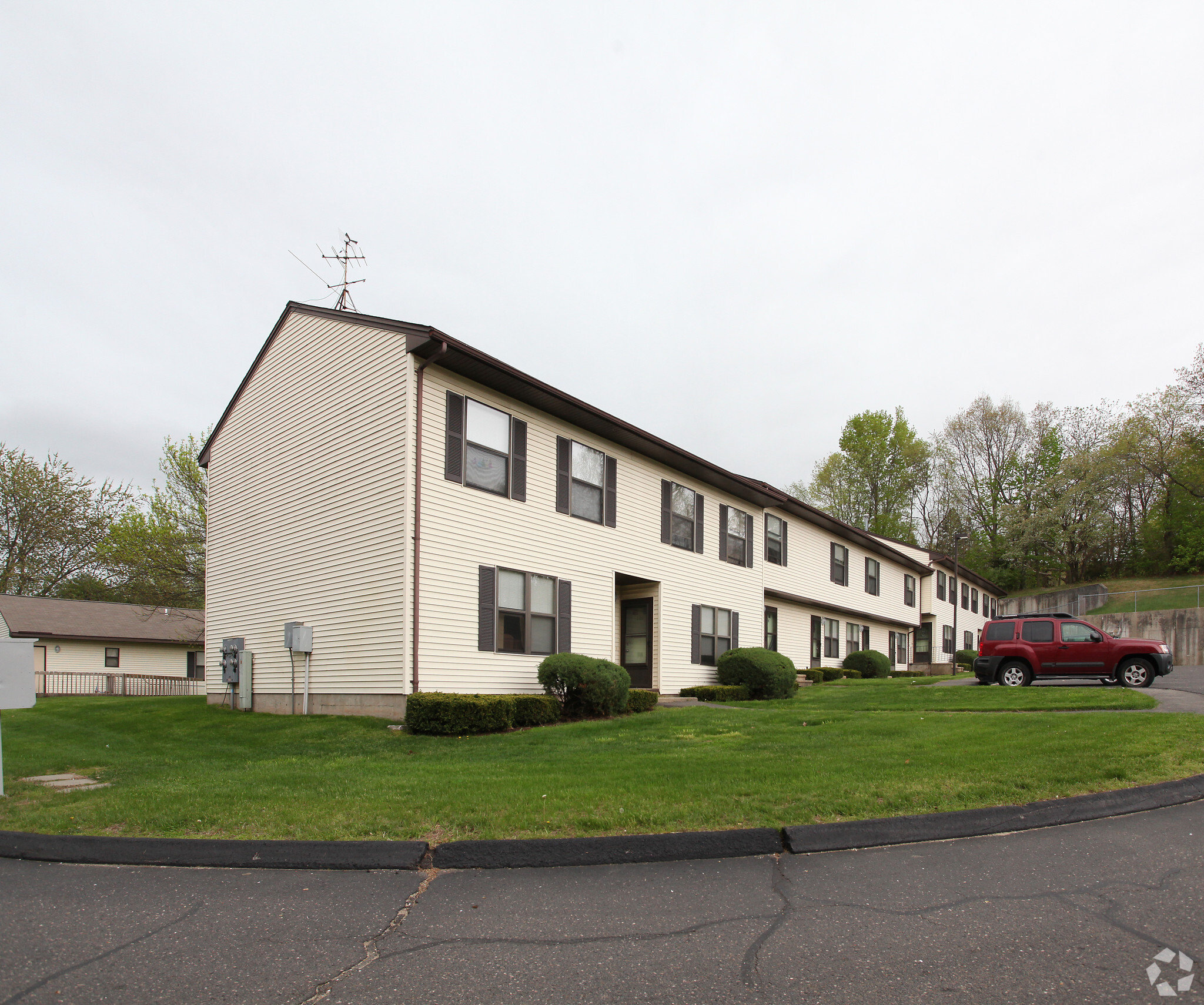 100 West St, Vernon Rockville, CT à vendre Photo principale- Image 1 de 1