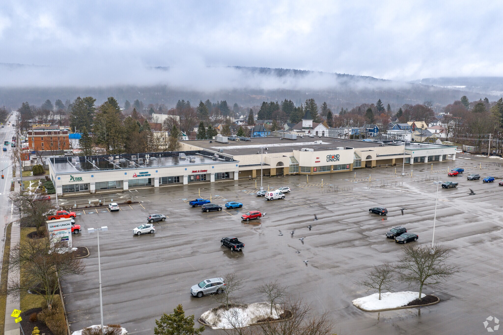 54 E Main St, Norwich, NY à vendre Photo principale- Image 1 de 34