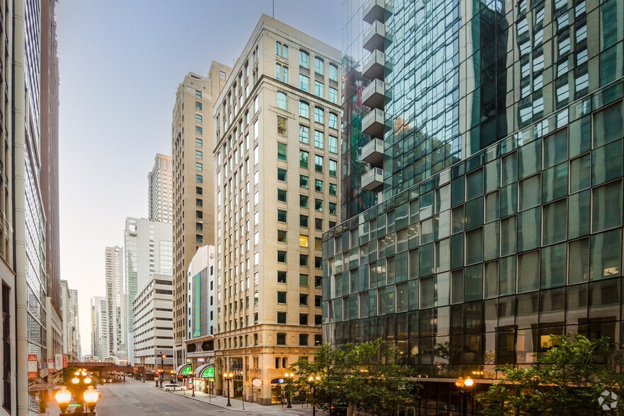 70 E Lake St, Chicago, IL for lease - Building Photo - Image 1 of 12