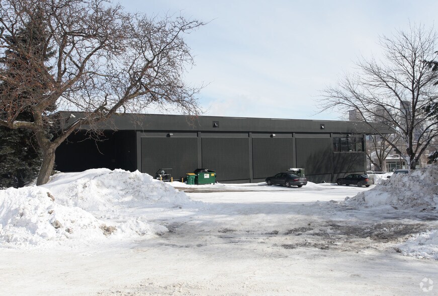 1401 Glenwood Ave, Minneapolis, MN à louer - Photo du bâtiment - Image 3 de 11