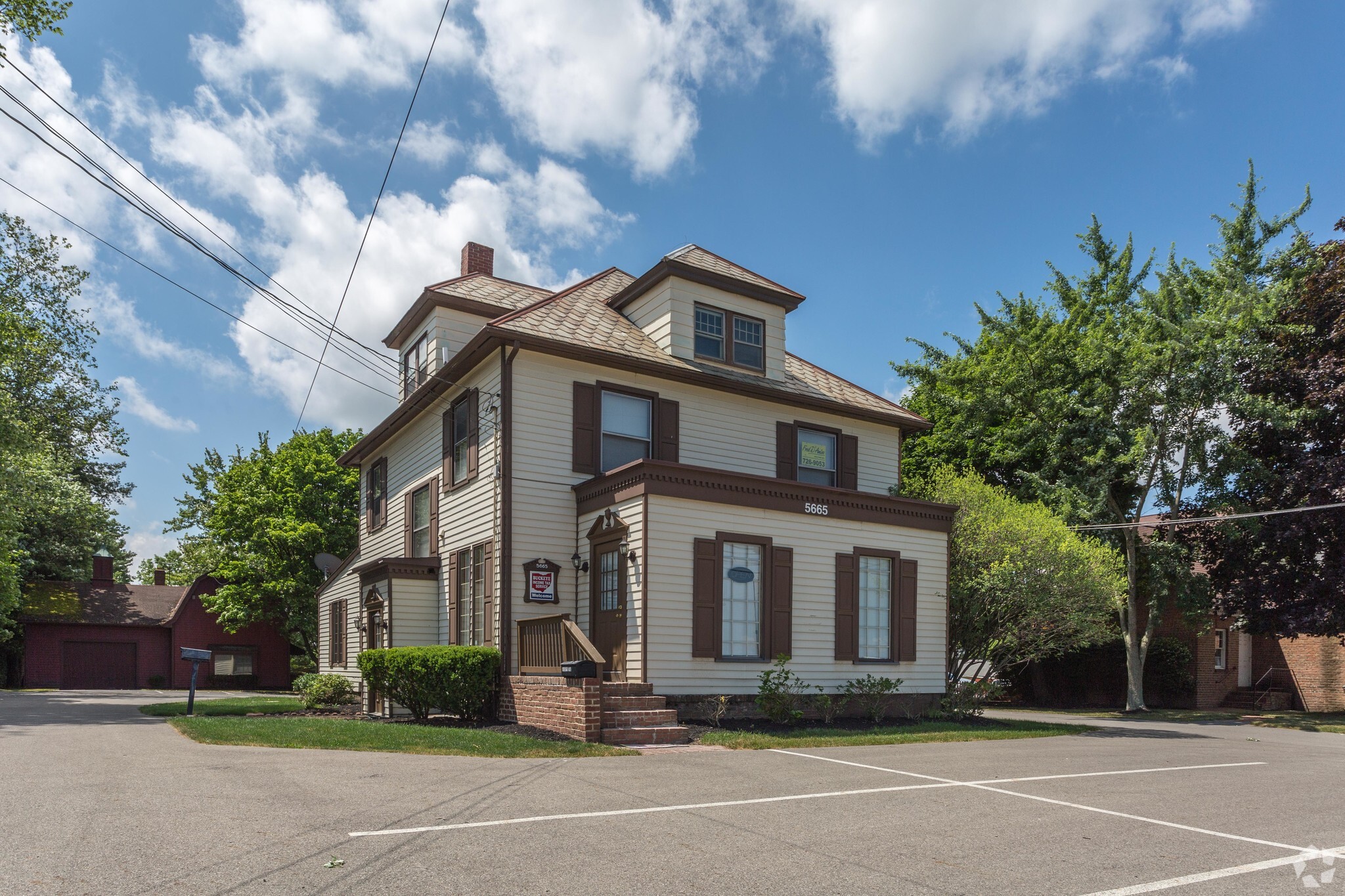 5665 Mahoning Ave, Youngstown, OH for lease Primary Photo- Image 1 of 5