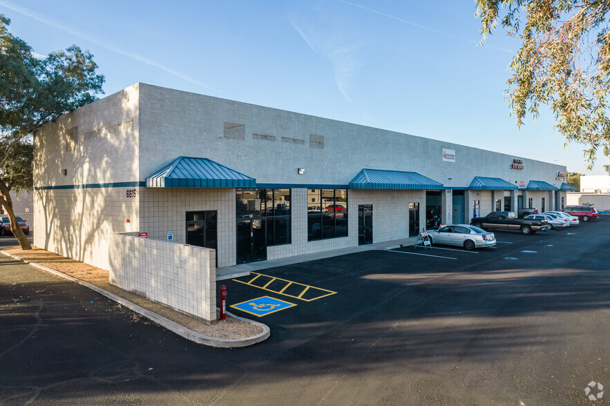 6615 W Chandler Blvd, Chandler, AZ for lease - Building Photo - Image 1 of 19