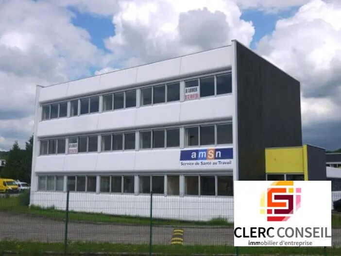 Office in Saint-Étienne-du-Rouvray for lease - Building Photo - Image 3 of 14