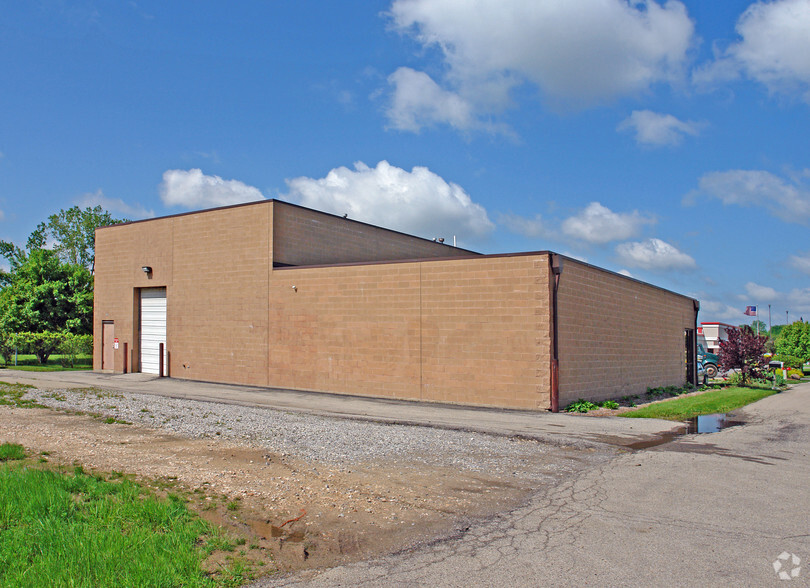 50 Skeeter, Washington Township, OH for lease - Building Photo - Image 3 of 11