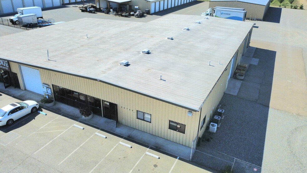 22755 Antelope Blvd, Red Bluff, CA à louer - Photo du bâtiment - Image 3 de 30