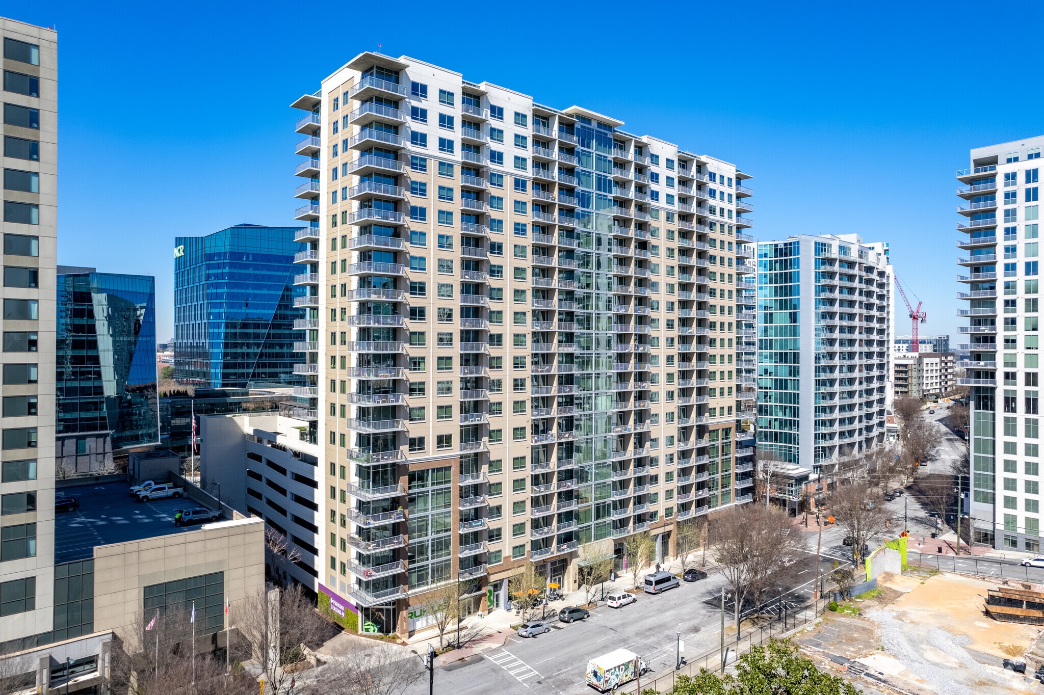 880 W Peachtree St NW, Atlanta, GA à louer Photo du bâtiment- Image 1 de 58