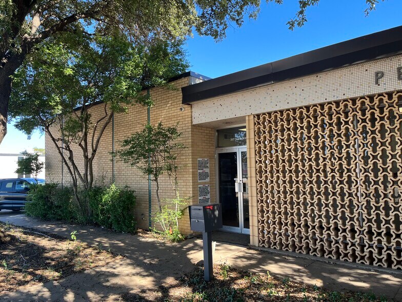 317 N Willis St, Abilene, TX à louer - Photo du bâtiment - Image 2 de 24