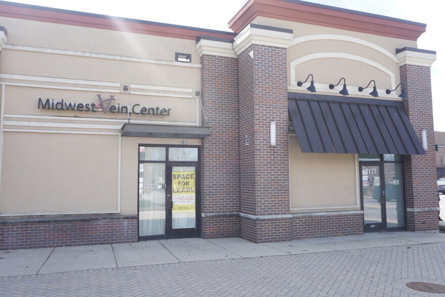 7139-7169 N Milwaukee Ave, Niles, IL à louer - Photo du bâtiment - Image 2 de 10