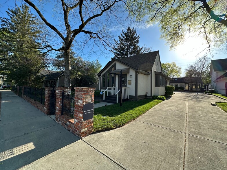 6519 Carrollton Ave, Indianapolis, IN for lease - Building Photo - Image 1 of 6