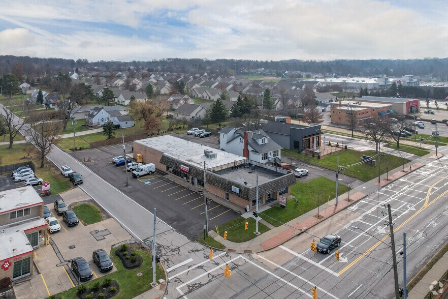 7565 Broadview Rd, Seven Hills, OH à louer - Aérien - Image 3 de 9