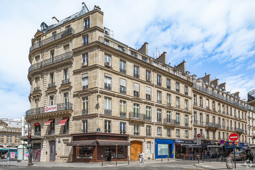 12 Rue De L'Isly, Paris for sale - Building Photo - Image 2 of 5