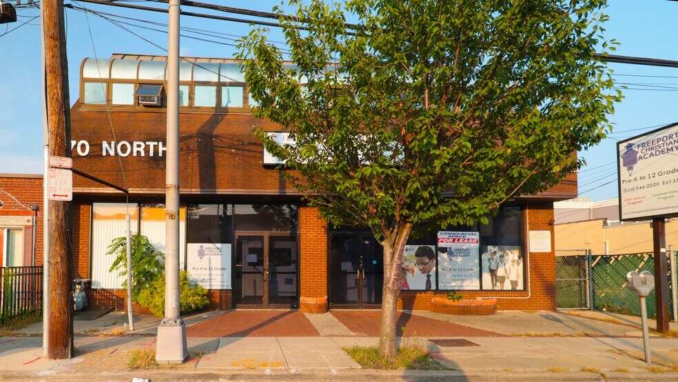 70 N Main St, Freeport, NY à louer - Photo du bâtiment - Image 3 de 5