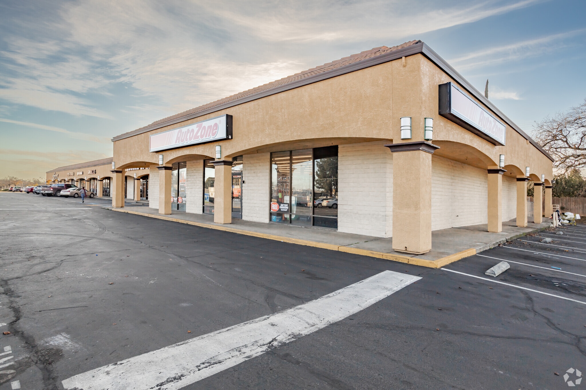 8113-8129 Auburn Blvd, Citrus Heights, CA for lease Primary Photo- Image 1 of 7
