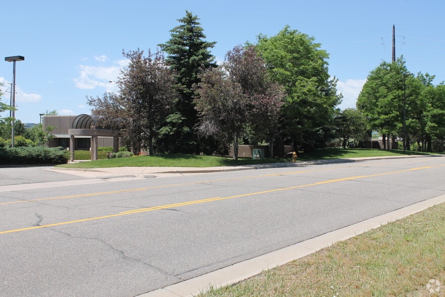 8381 Southpark Ln, Littleton, CO for sale - Primary Photo - Image 3 of 7
