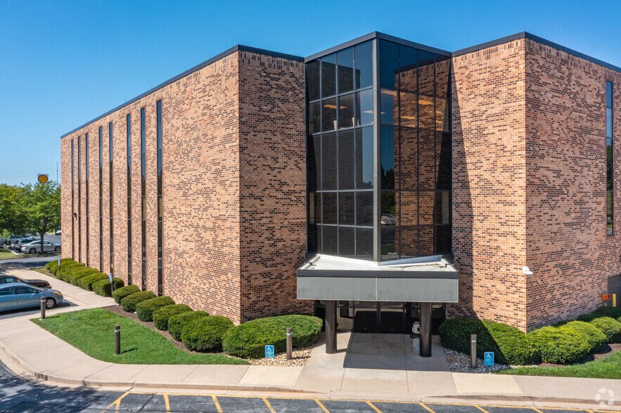 4512 Kirkwood Hwy, Wilmington, DE à louer - Photo du bâtiment - Image 2 de 6