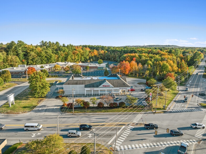 698 Minot Ave, Auburn, ME à vendre - Photo principale - Image 1 de 8