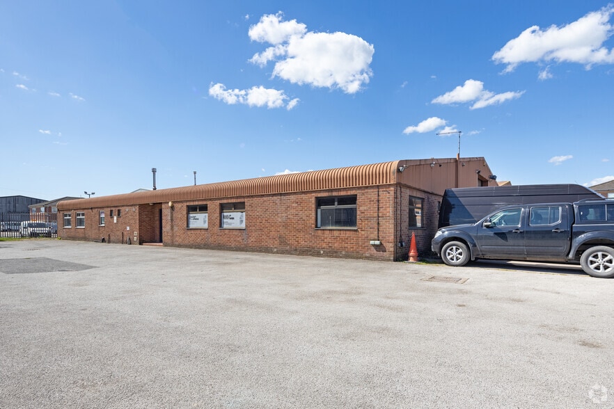 1 Farrar Close, Newark à louer - Photo du bâtiment - Image 1 de 4