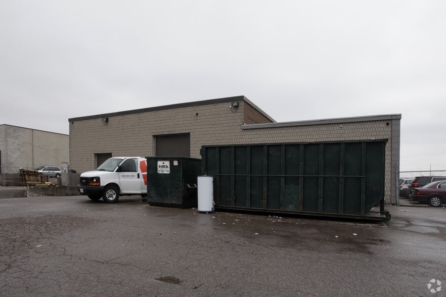 180 Bovaird Dr, Brampton, ON for sale - Building Photo - Image 2 of 2