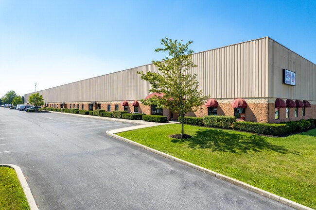Plus de détails pour 360 Steel Way, Lancaster, PA - Industriel à louer
