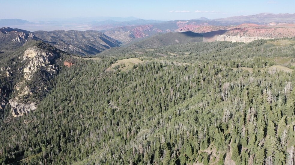 20 acres West of Dry Lakes rd, Brian Head, UT for sale - Primary Photo - Image 1 of 4