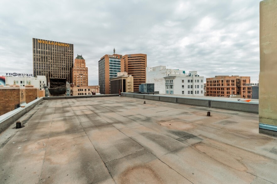 209 N Mesa St, El Paso, TX for sale - Building Photo - Image 3 of 8