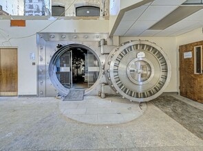 239-241 Main St, Hackensack, NJ for lease Interior Photo- Image 1 of 7