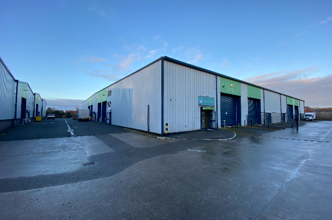 Arrowe Brook Rd, Wirral for lease - Building Photo - Image 2 of 11