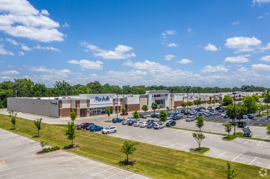 7676-7766 Polo Grounds Blvd, Memphis, TN à louer - Photo du bâtiment - Image 3 de 4