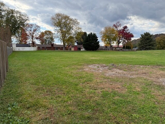 12581 Winfield Rd, Winfield, WV à vendre - Photo du bâtiment - Image 2 de 11